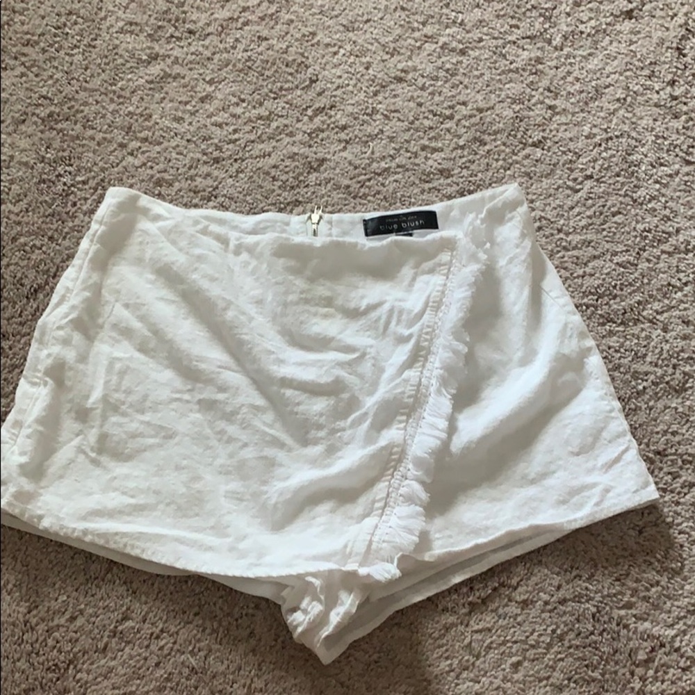white envelope skort